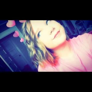 Meet your Posher, Katelyn